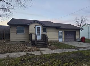 204 Larrabee St, Clermont, IA 52135