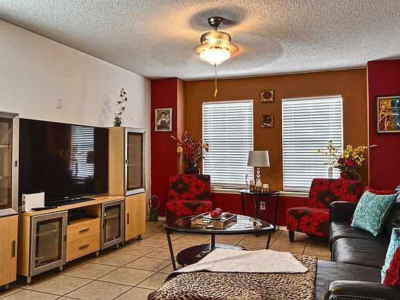 4th image of 677 Wind River Ave