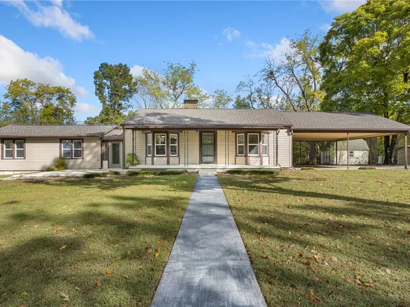 5679 Eastwood Dr, Harrison, AR 72601