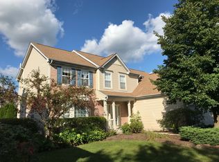 3096 Savannah Dr, Aurora, IL 60502