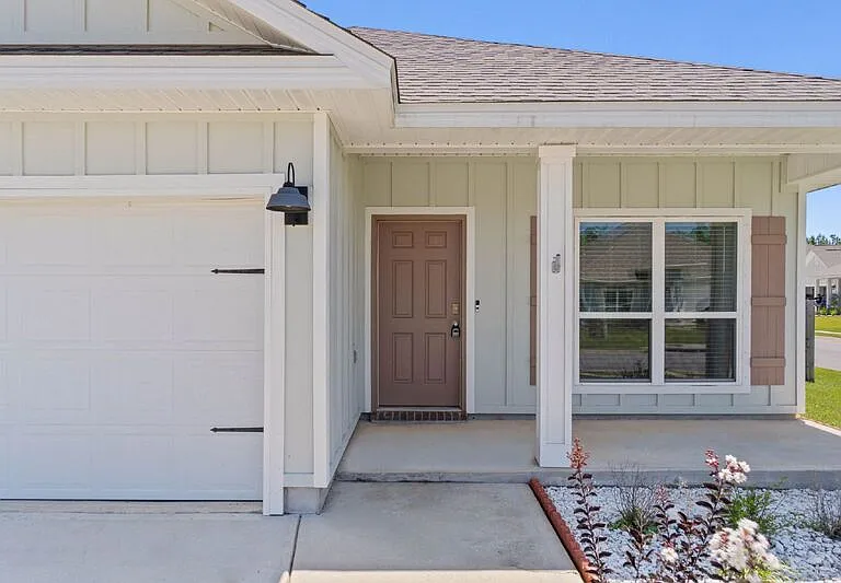 5857 Danbury Blvd — Photo 3