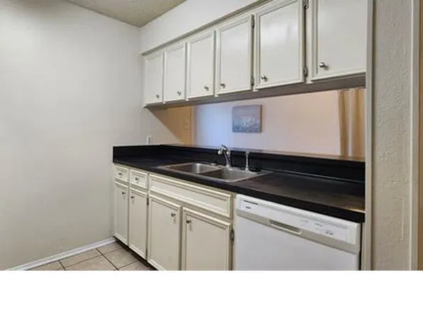 404 Creek Cv, Round Rock, TX 78664