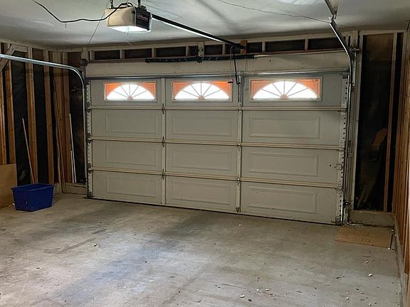 2nd image of 12803 Heinemann Dr