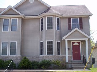 696 James St, Washington, MO 63090