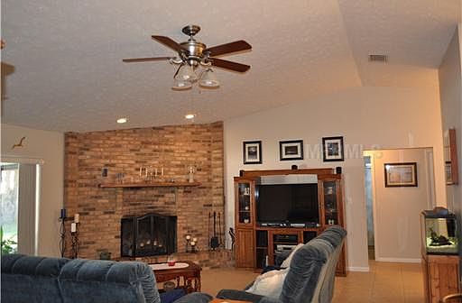 3rd image of 1803 Lalania Ct