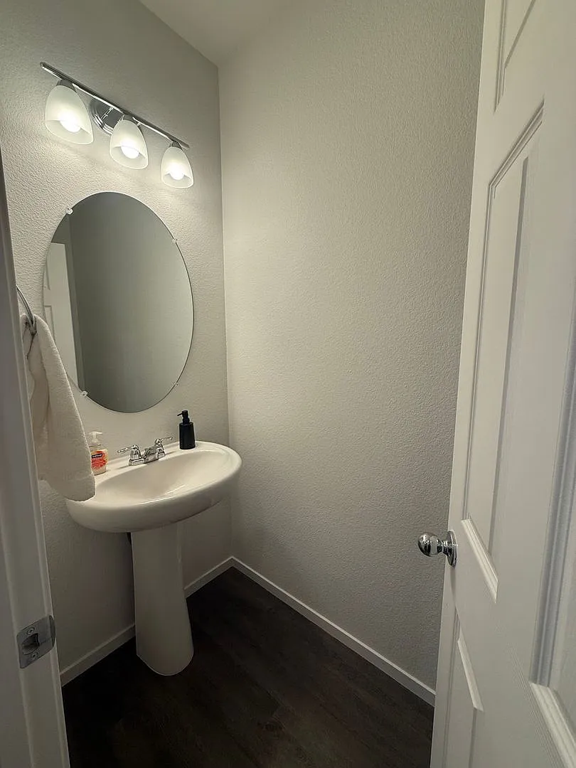 3-Bed, 2.5-Bath Townhome in North Reno — Photo 3
