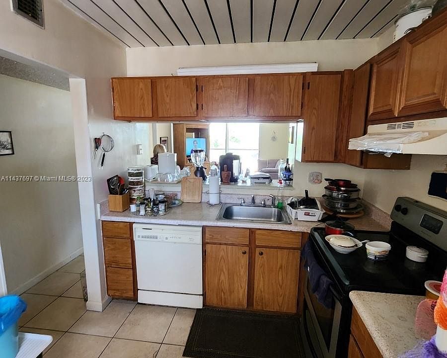 1st image of 19805 SW 114th Ave APT 317