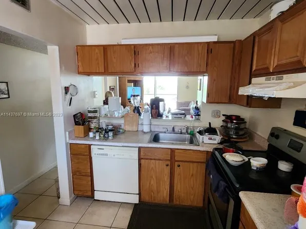 19805 SW 114th Ave APT 317, Miami, FL 33157