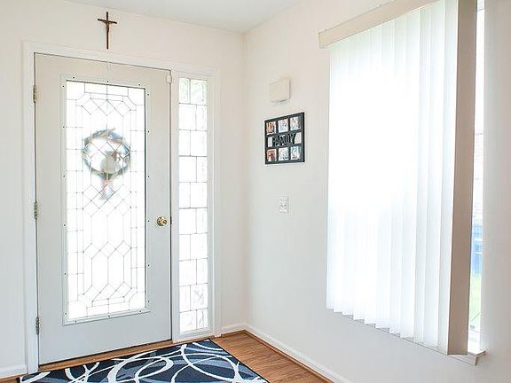 2nd image of 29845 Lacy Dr