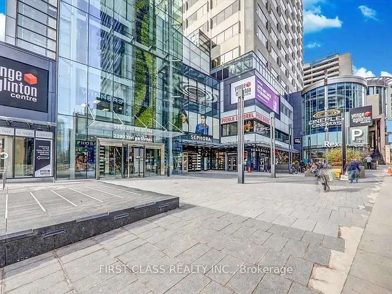 8 Eglinton Ave E #2909 — Photo 2