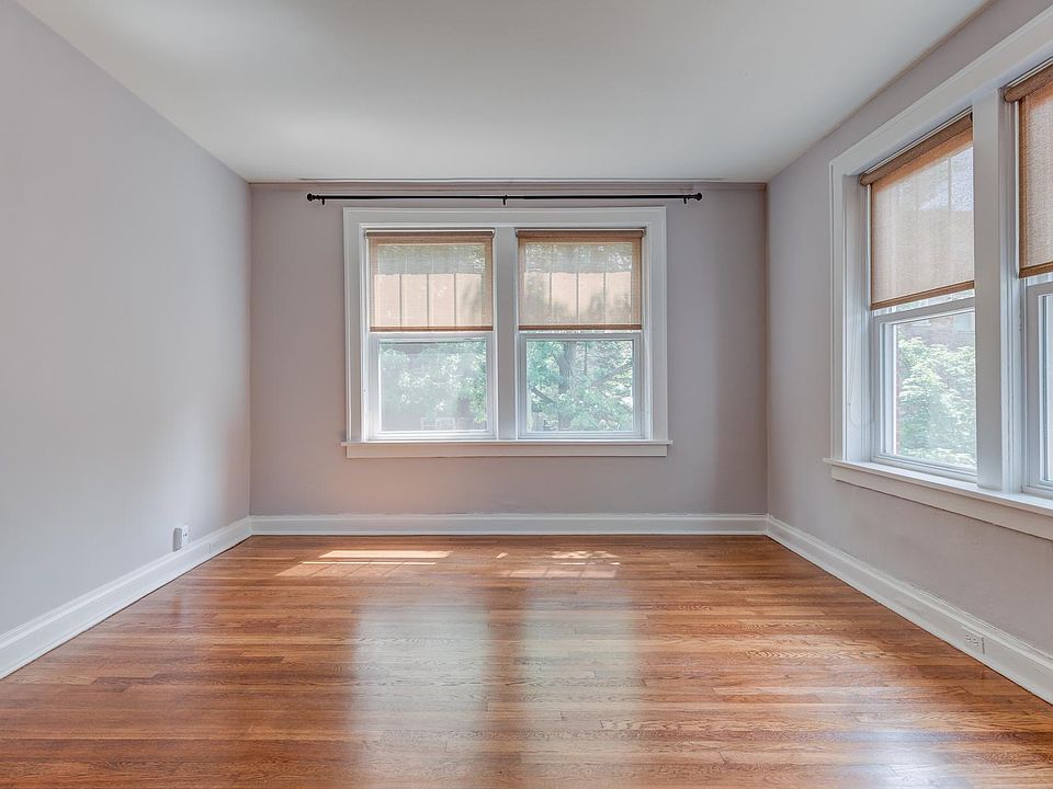 2nd image of 905 Concordia Ln APT 1S
