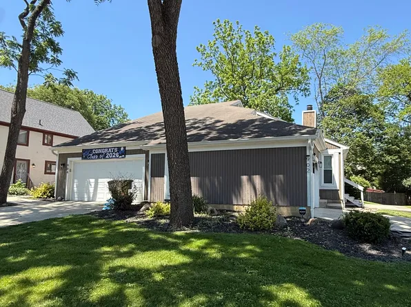 904 Bluffway Dr #902, Columbus, OH 43235