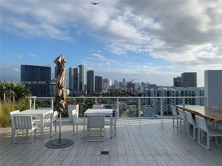 4250 NE Biscayne Blvd #1115 — Photo 42