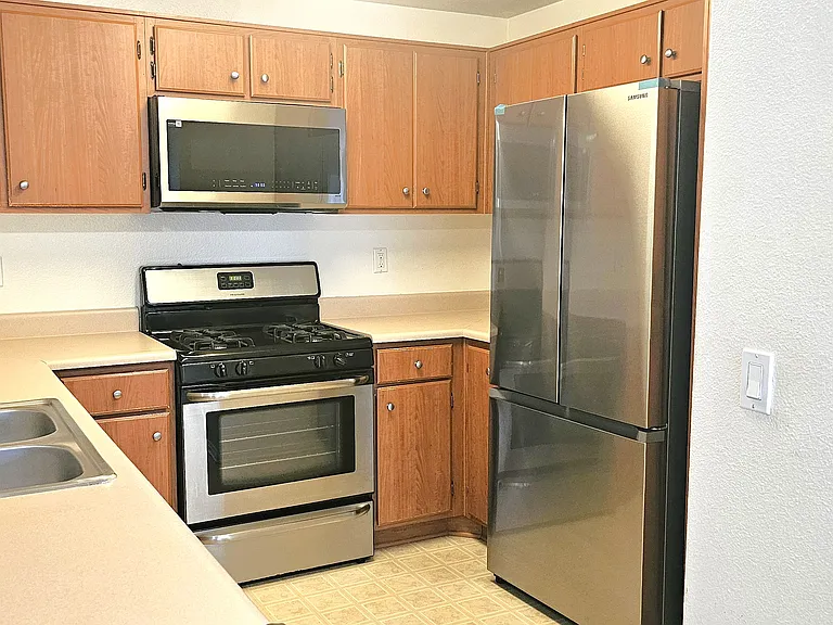 31359 Taylor Ln — Photo 11