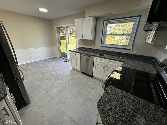 5th image of 9452 Fairfield Dr