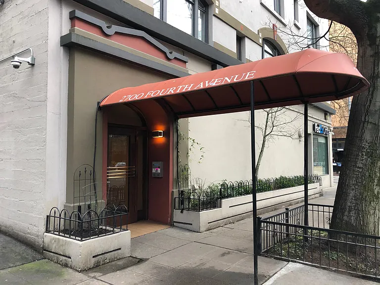 2700 4th Ave #406 — Photo 5