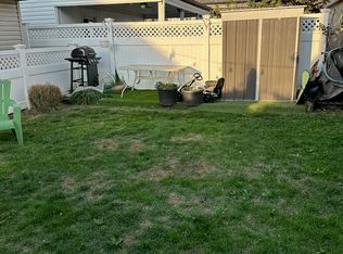 21 Poplar St #1, West Hempstead, NY 11552