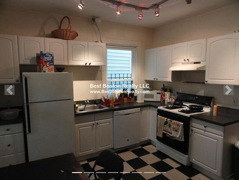 1st image of 378 Washington St #2