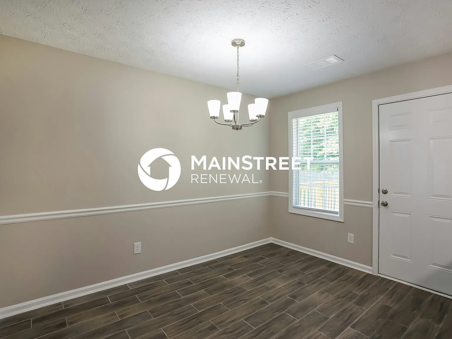 407 Churchill Ct — Photo 4