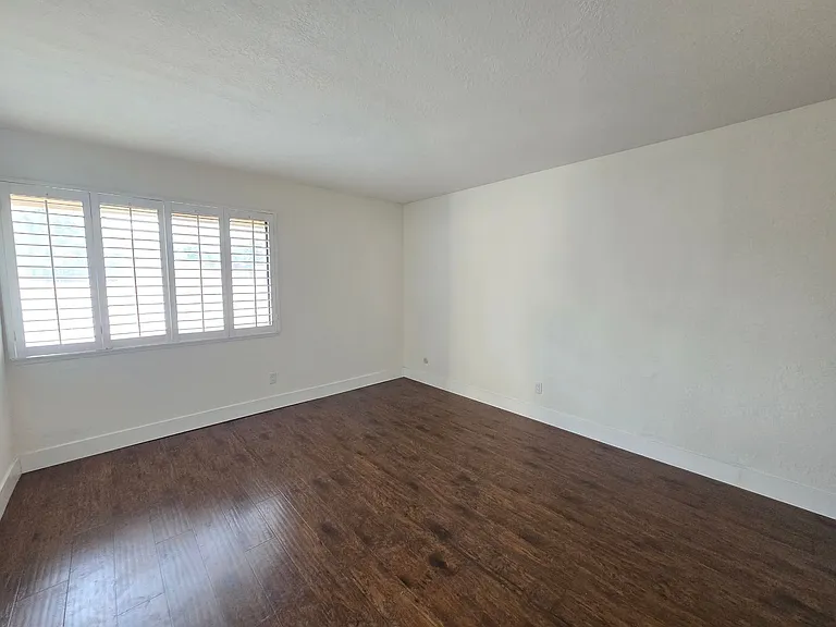 7061 Seville Way — Photo 12