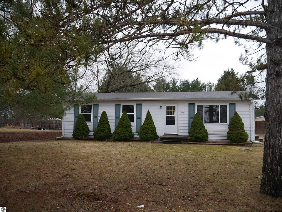 1st image of 2498 Highland Trl