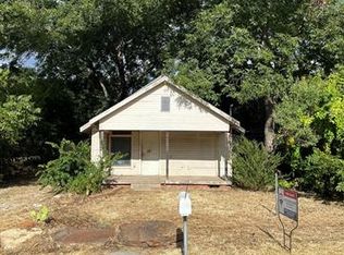 1120 S Grand Ave, Gainesville, TX 76240