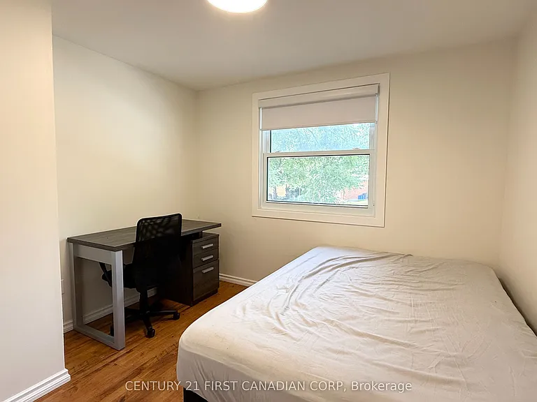 453 Castlegrove Blvd #UPPER — Photo 21