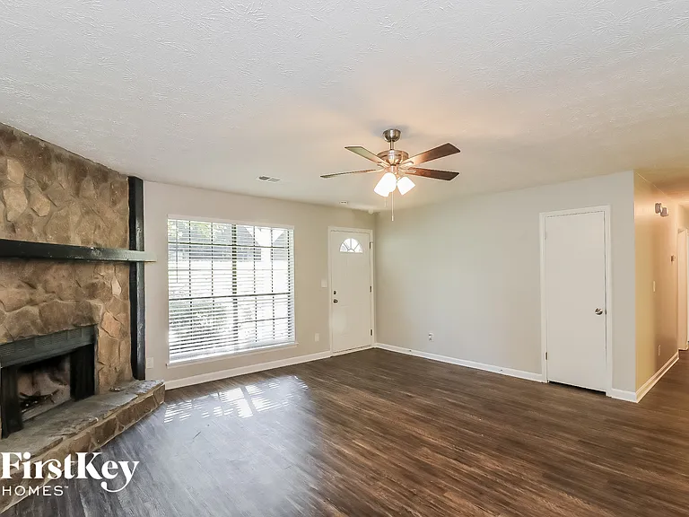 4665 Jamerson Forest Pkwy — Photo 3