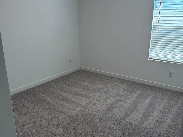 2504 Clyde Rd — Photo 7