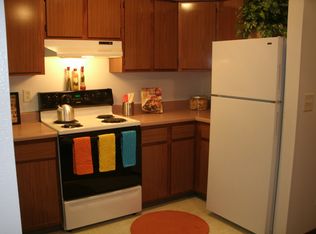 1020 8th Ave SE APT 5, Dyersville, IA 52040