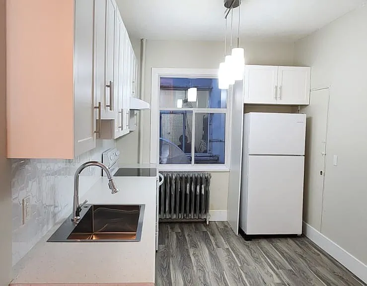 1155 Granville St #4 — Photo 2