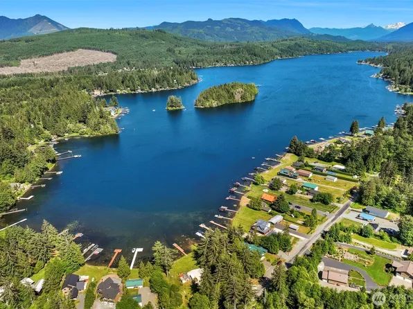 32893 S Shore Drive, Mount Vernon, WA 98274