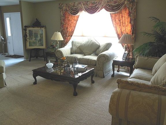 4th image of 1862 Deere Ln