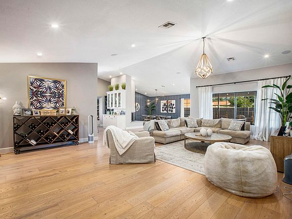 3rd image of 8749 E San Vicente Dr