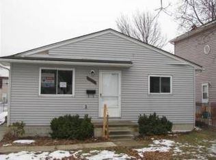 3304 Charles St, Trenton, MI 48183