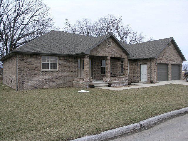 1st image of 2805 Ferris Dr