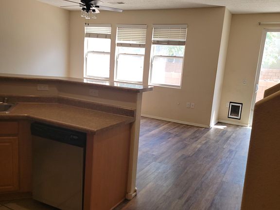 5th image of 3202-601 Menaul Blvd NE #3202