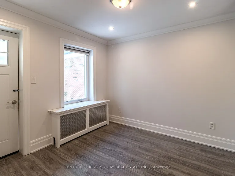301 Cleveland St #301 — Photo 12