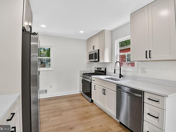 5th image of 2211 Vermont Ave