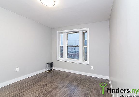 4th image of 1049 Kelly St APT 8