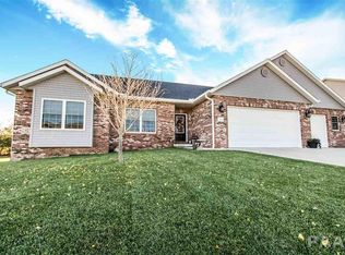 113 Cypress Point, Washington, IL 61571
