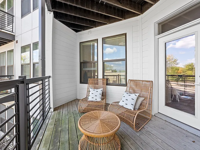 Walk-Out Patio/Balcony