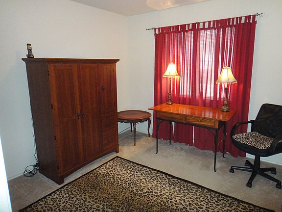 Study/ Bedroom
