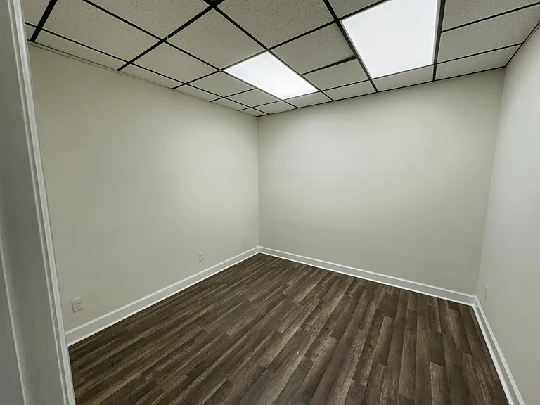 4111 Wall St #B — Photo 15