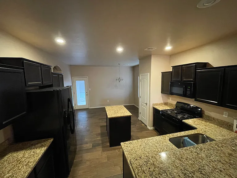 2898 San Miguel Ct — Photo 10