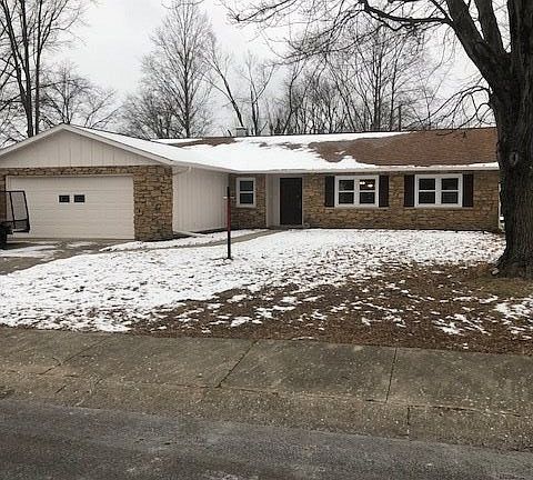 2nd image of 810 S Parkway Dr