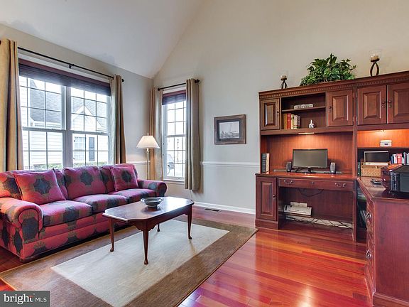 3rd image of 15833 Fourmile Creek Ct