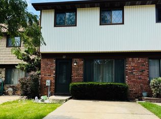 22 Hickory Cir, Staten Island, NY 10312