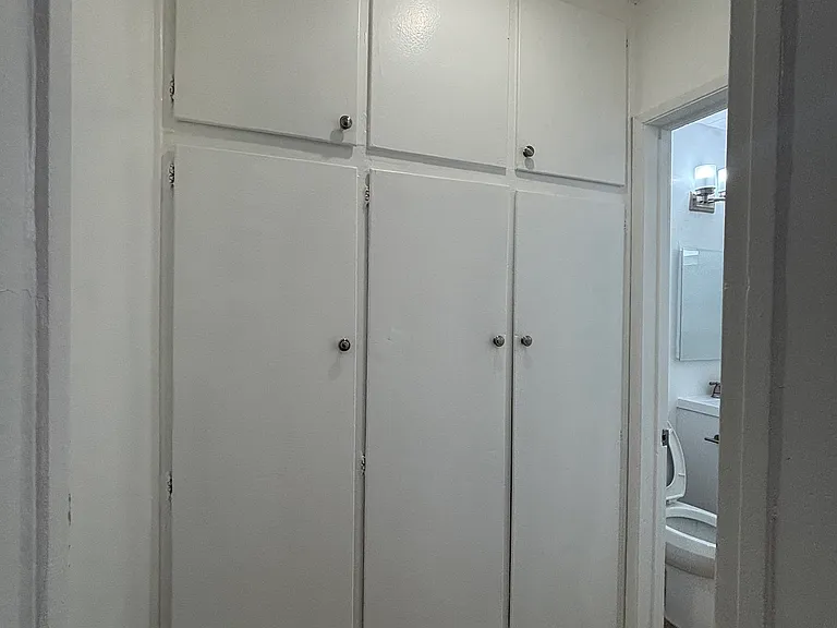 Clara Town Home Apartments — Photo 5