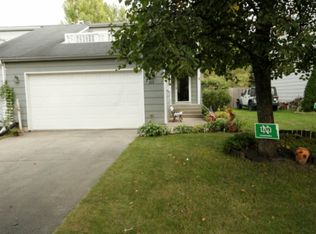 1613 Rider Rd, Grand Forks, ND 58201